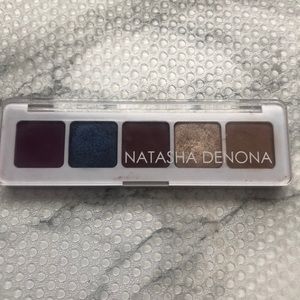 Mini eyeshadow palette